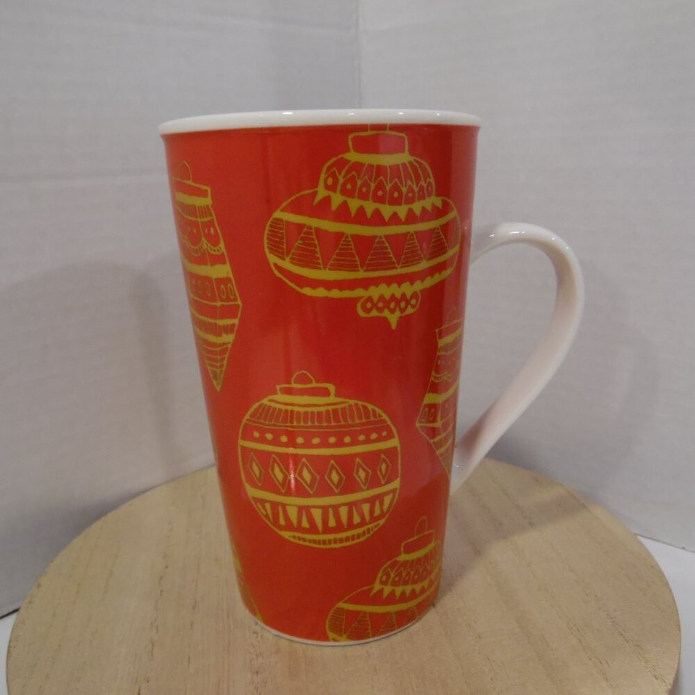 StarBucks 16 ounce Christmas themed Mug from 2015 Gorgeous Red color